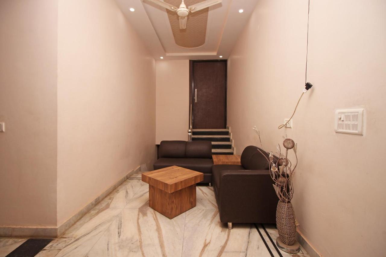 Oyo 3202 Hotel Gayatri Residency Агра Экстерьер фото